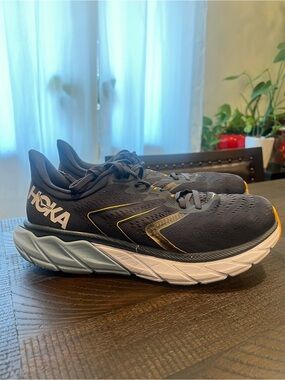 Hoka arahi 5 men navy blue shoes size 10